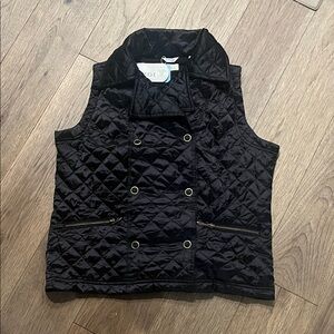 IZOD quilted button up vest, size large